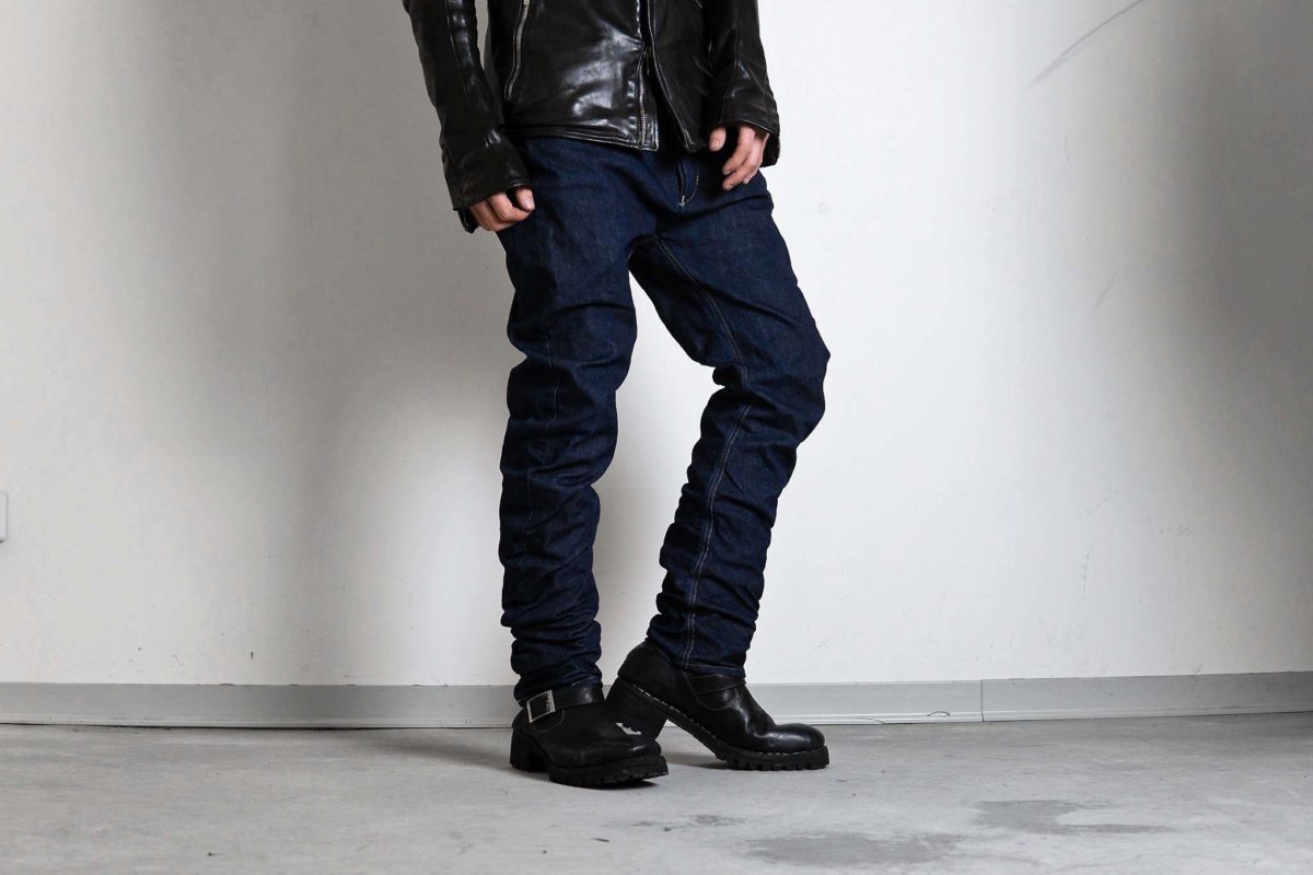 デニムもまた、着て完成していく ―  カーブレッグデニム JBP-1