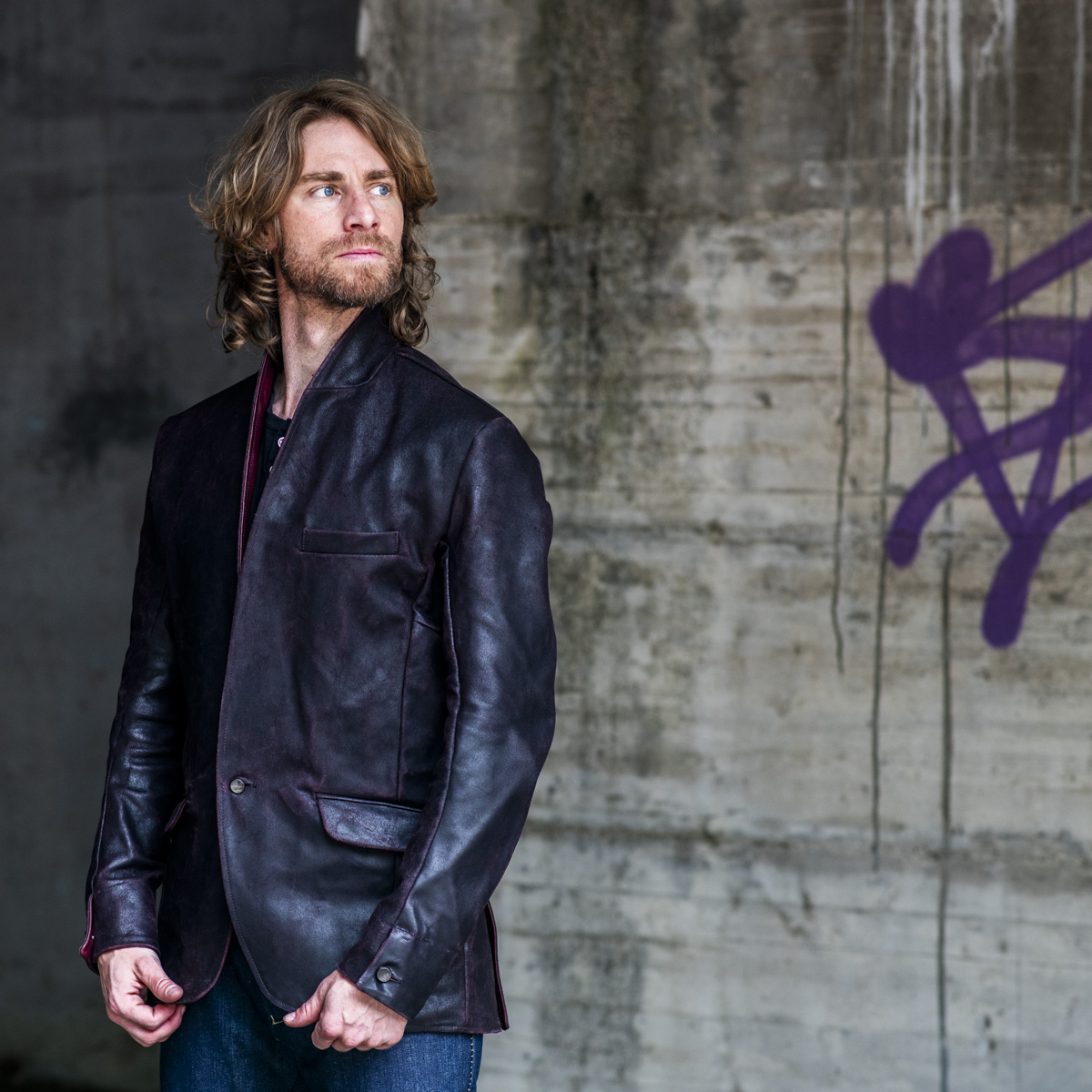 樹脂に閉じ込めた色、解き放たれる時間 ― レジナートホースとニット